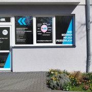 4c Digitaldruck und Folienbuchstaben im Folienschnitt